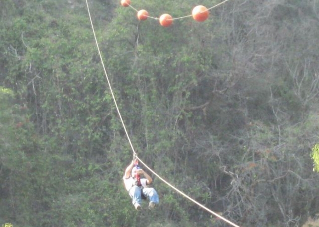 Gran tirolina de aventura